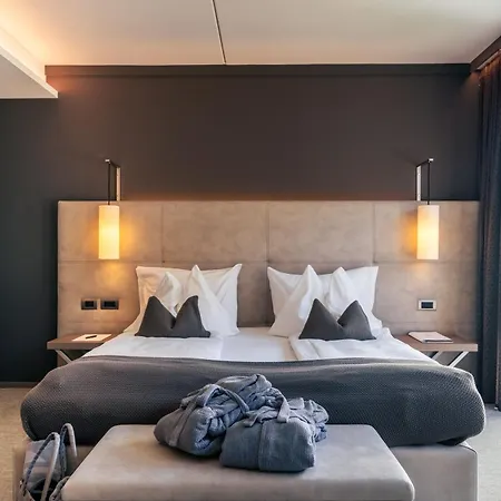The - Golfclub Eppan Hotel